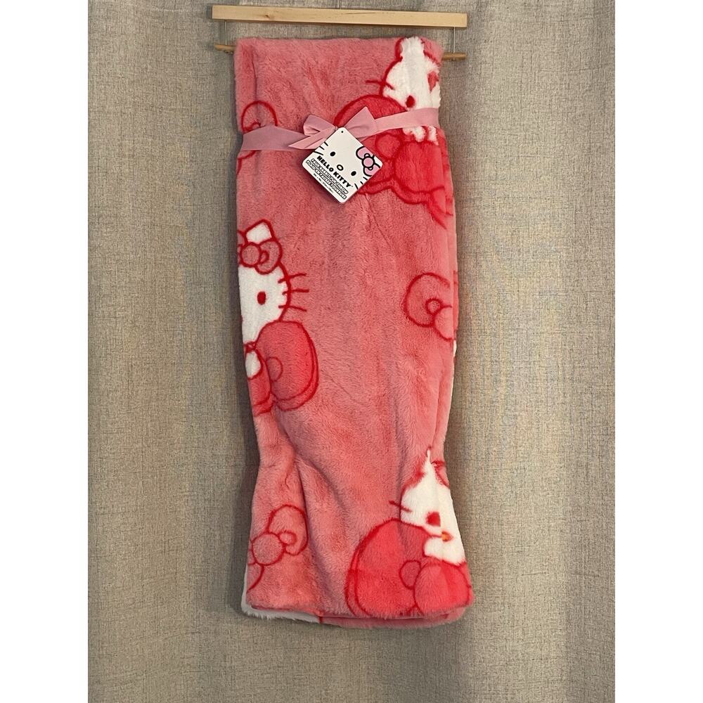 VIRAL Pink Bow Hello Kitty Faux Rabbit Fur Throw Blanket Valentines Day 50x70